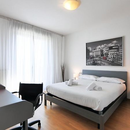 Primopiano - Bonomi Apartment Milan Luaran gambar