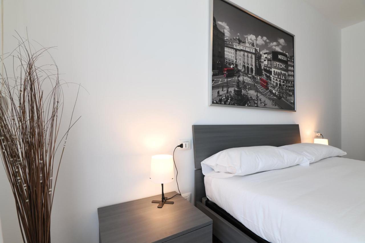 Primopiano - Bonomi Apartment Milan Luaran gambar