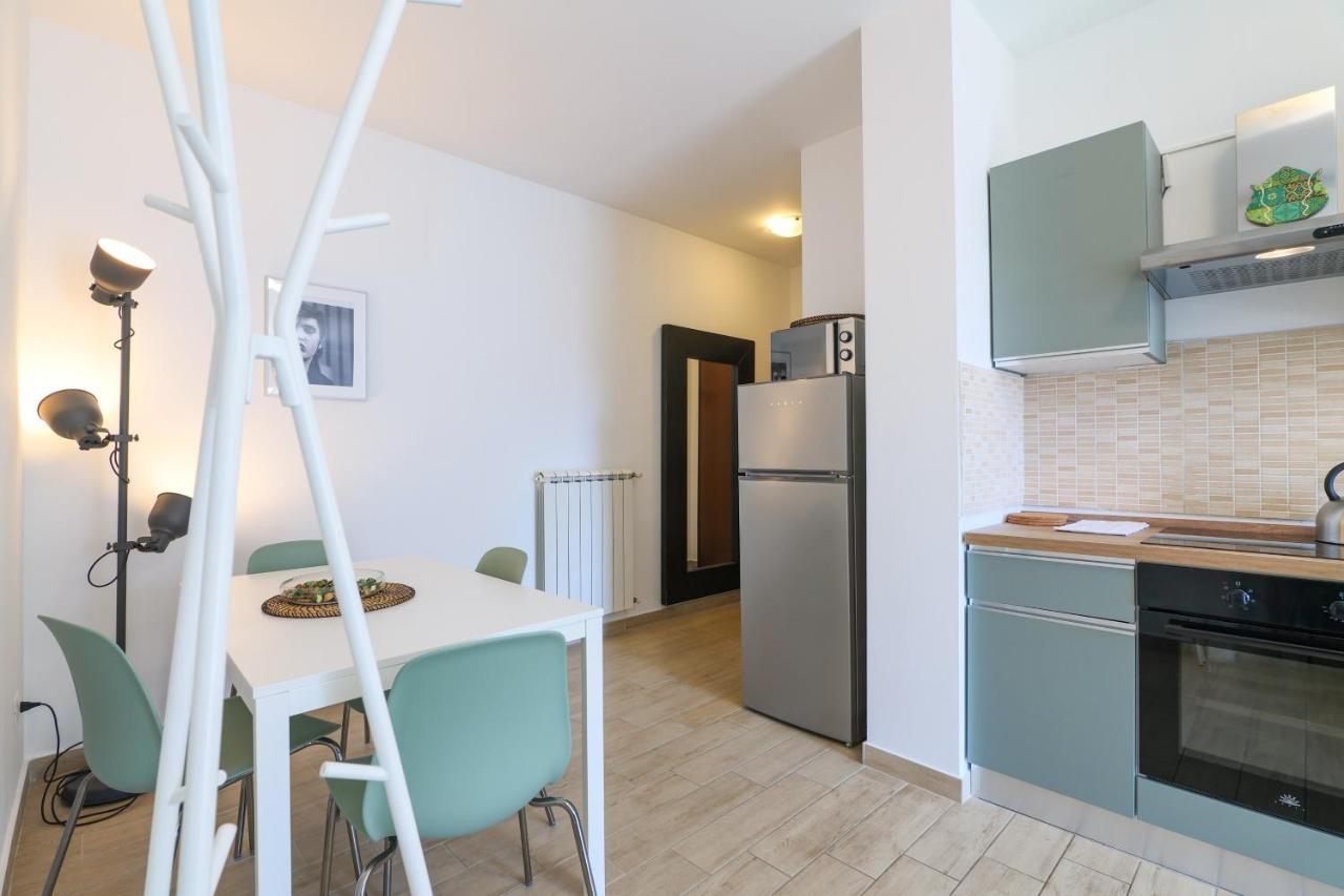 Primopiano - Bonomi Apartment Milan Luaran gambar