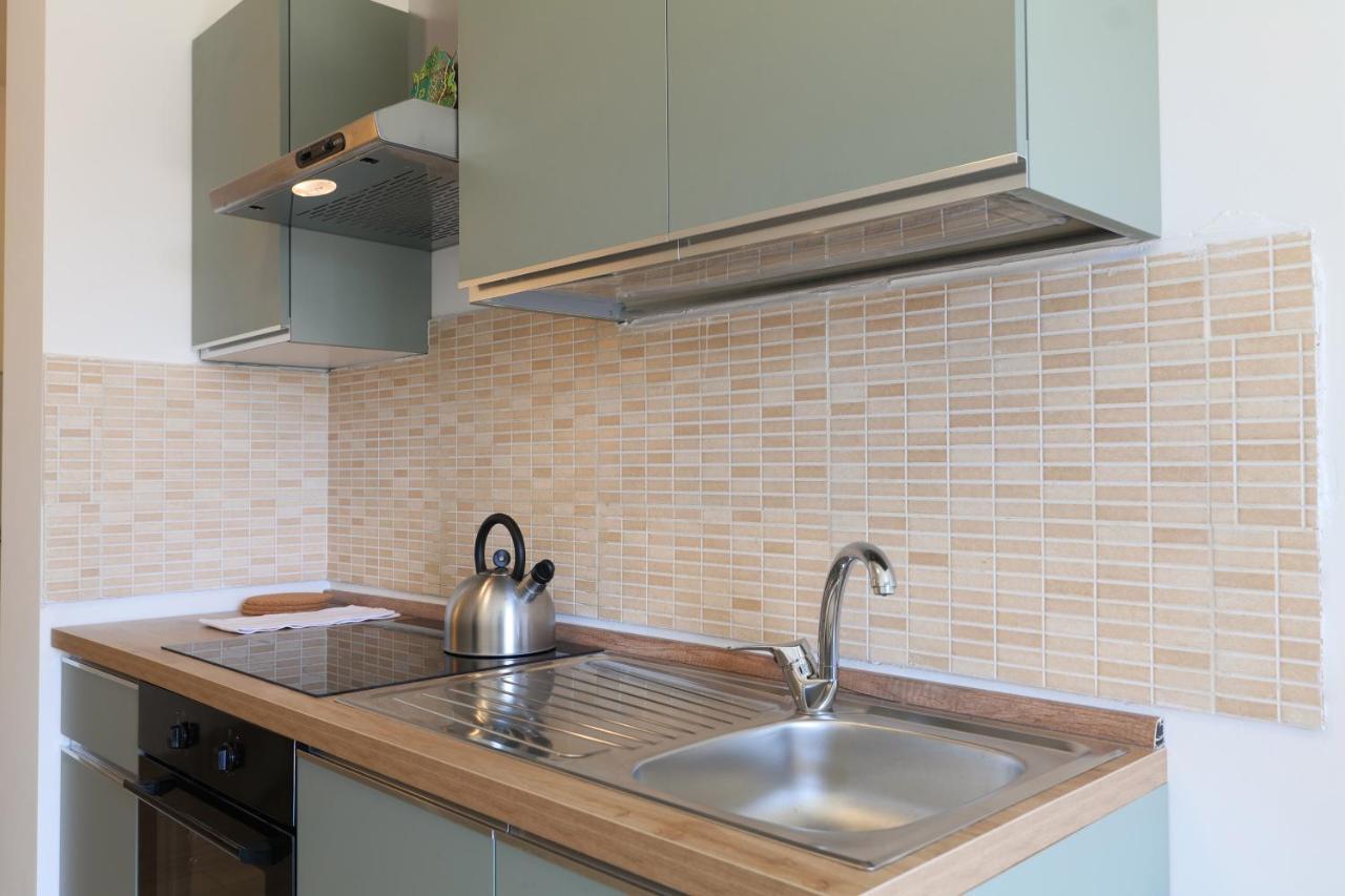 Primopiano - Bonomi Apartment Milan Luaran gambar