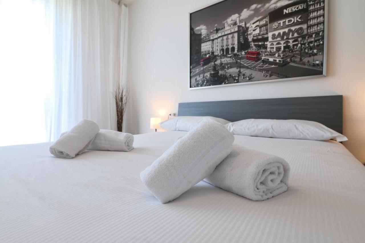 Primopiano - Bonomi Apartment Milan Luaran gambar