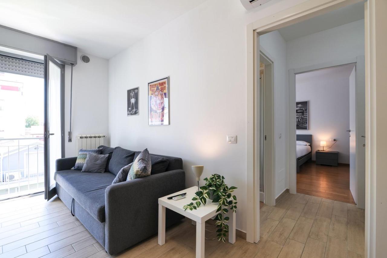 Primopiano - Bonomi Apartment Milan Luaran gambar