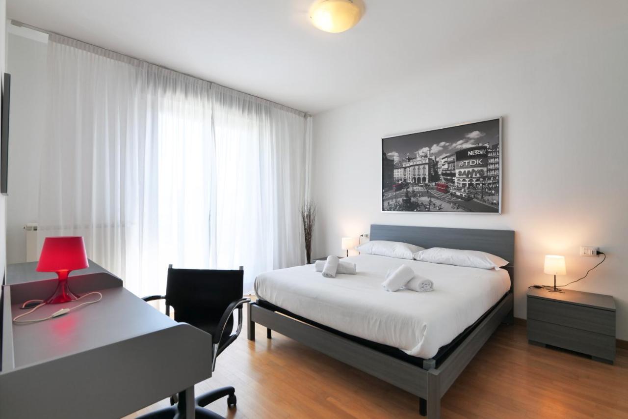 Primopiano - Bonomi Apartment Milan Luaran gambar