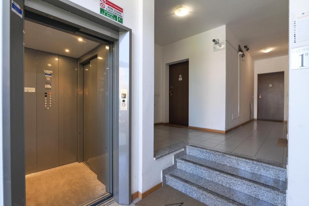 Primopiano - Bonomi Apartment Milan Luaran gambar